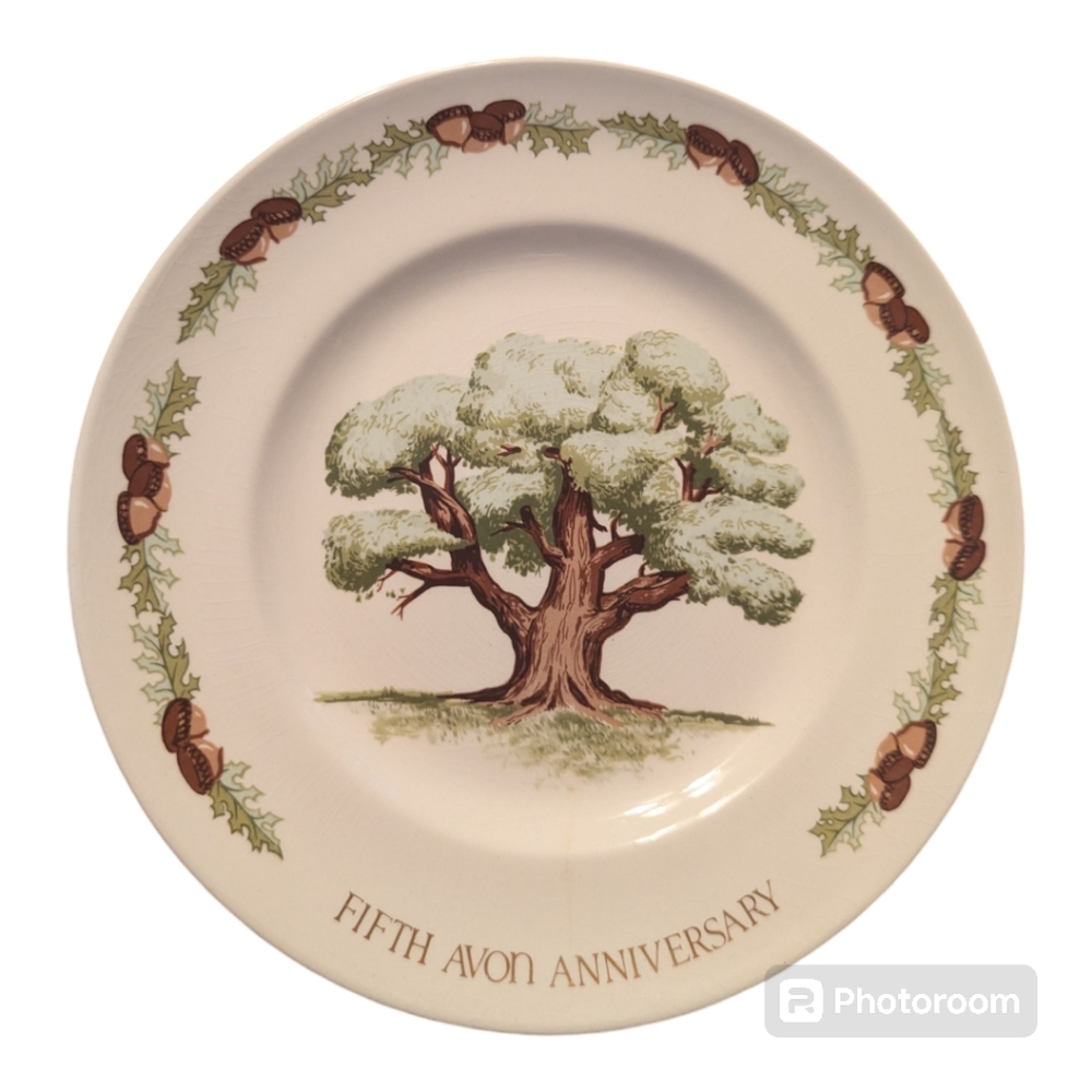Vintage Wedgewood Avon 5th Sales Anniversary Great Oak Tree Collectors Plate 8"